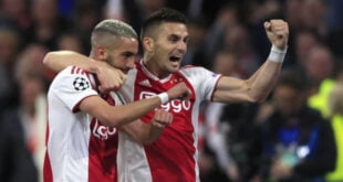 Dušan Tadić Hakim Ziyech Danh sách kiến tạo bóng đá Hà Lan 2019/2020